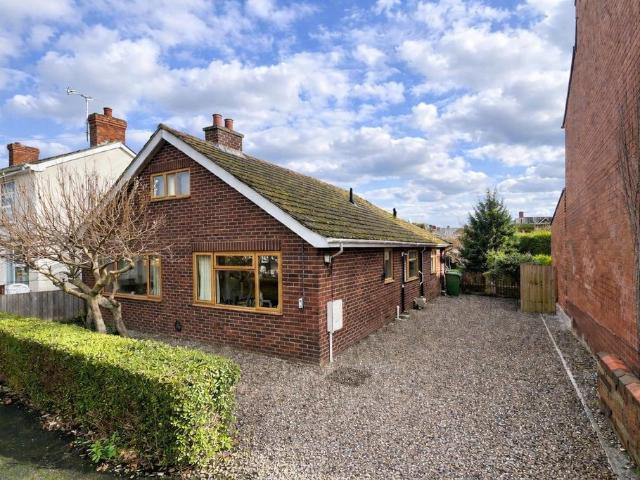 Bungalow for sale in Hunderton, Lower Bullingham
