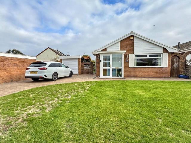 Bungalow for sale in Abergele, Wales
