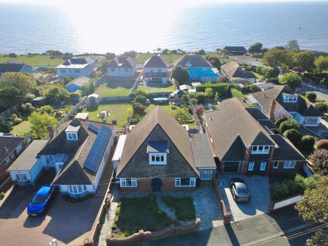 Bungalow for sale in East Cliff, Acol