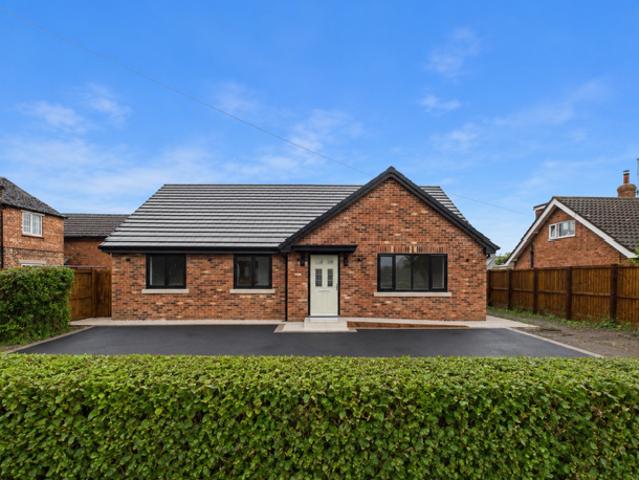 Bungalow for sale in Wybunbury, Shavington