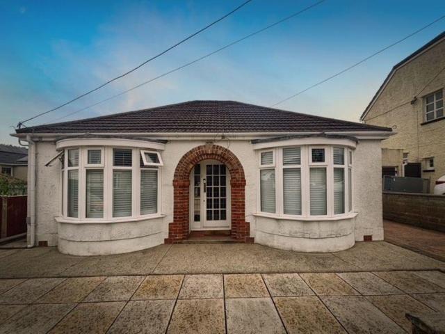 Bungalow for sale in Loughor, Wales