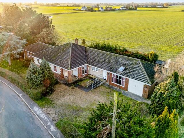 Bungalow for sale in Fleet Hargate, South Holland