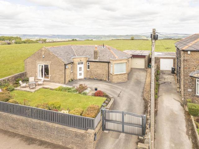 Bungalow for sale in Stainland & District, Stainland