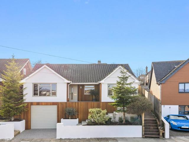 Bungalow for sale