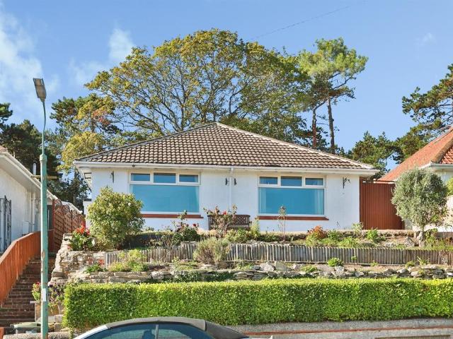 Bungalow for sale in Pokesdown, Bournemouth