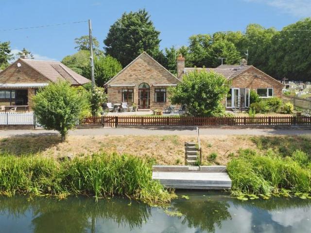 Bungalow for sale in Four Gotes, Cambridgeshire