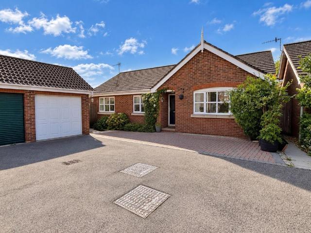 Bungalow for sale in Glenleigh Park, Heathlands