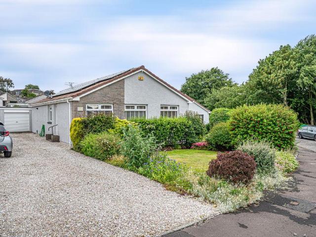 Bungalow for sale in Auchtertool, Scotland