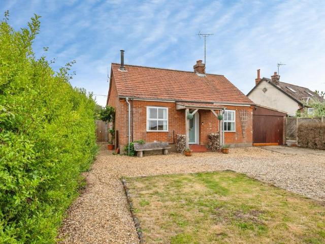 Bungalow for sale in Comers, Norfolk