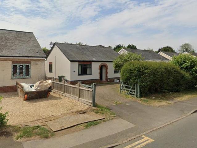 Bungalow for sale in Middleton Cheney, Northamptonshire