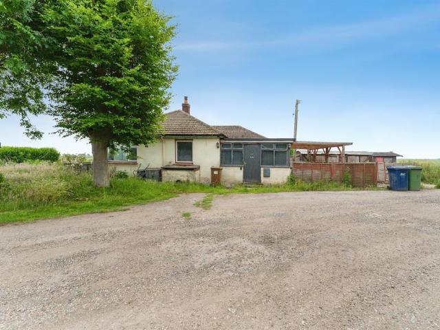 Bungalow for sale in Four Gotes, Cambridgeshire
