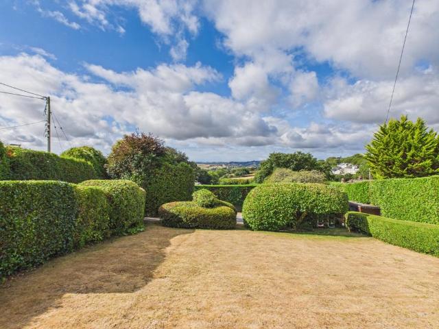 Bungalow for sale in Strode, Devon