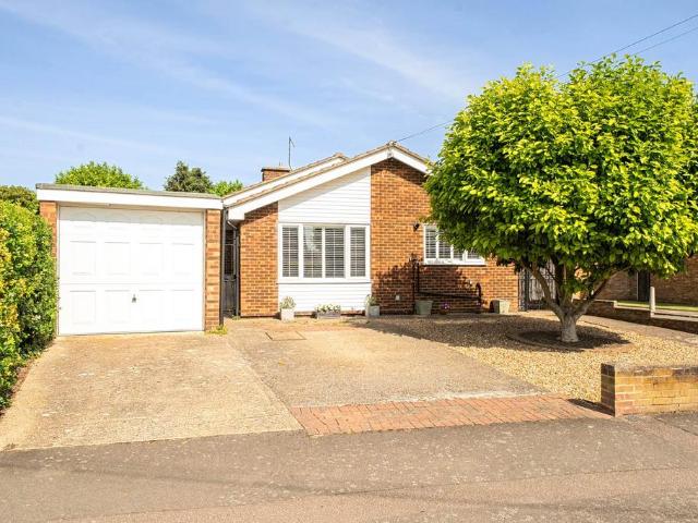 Bungalow for sale in Newnham, Bedford