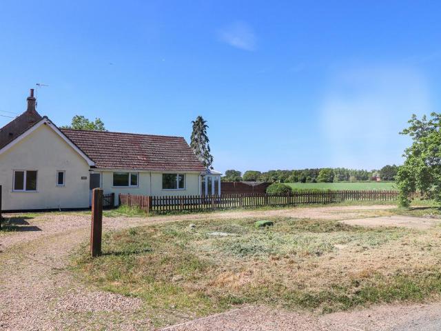 Bungalow for sale in Burgh St Peter, Norfolk