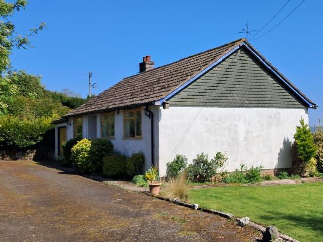 Bungalow for sale in Clyro