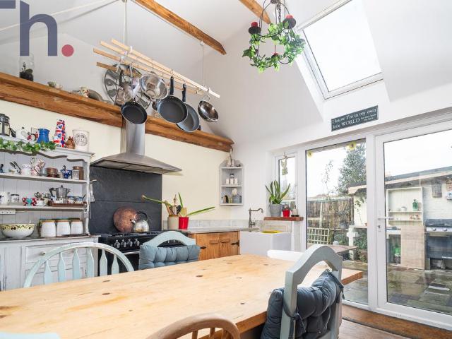 Bungalow for sale in Bierley, Niton