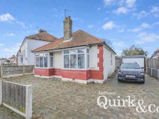 Bungalow for sale in Dale Hill, Essex