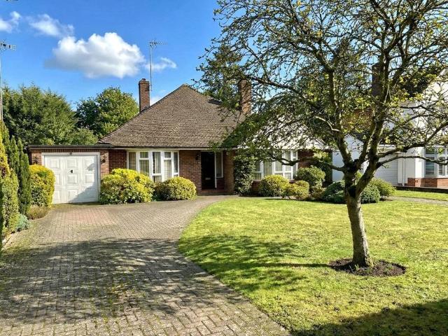 Bungalow for sale in Sawbridgeworth, Colliers End