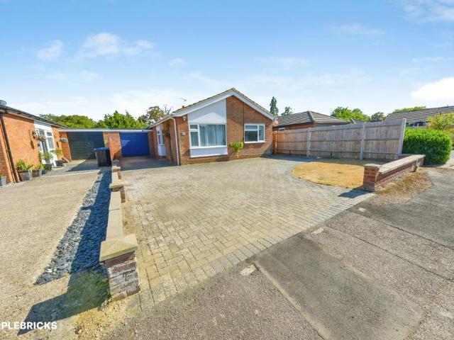 Bungalow for sale in King's Walden, Hertfordshire