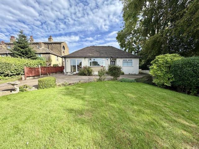 Bungalow for sale in Battyeford, Kirklees