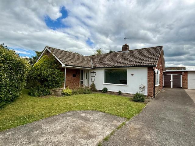 Bungalow for sale in Bishopthorpe, York