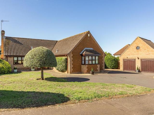 Bungalow for sale in Middleton, Brookville