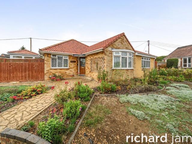 Bungalow for sale in Royal Wootton Bassett, Wiltshire
