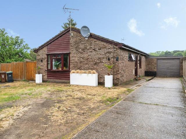 Bungalow for sale in Chedburgh, Suffolk