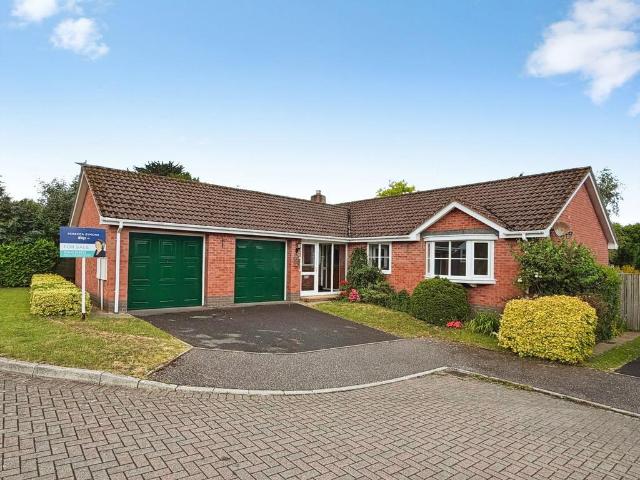 Bungalow for sale in Alcombe, Minehead