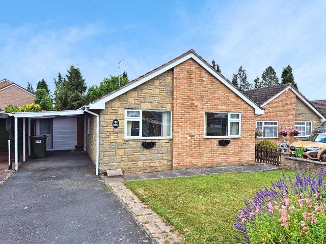 Bungalow for sale in Sandpits