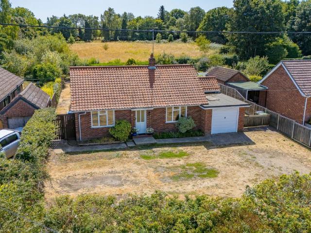 Bungalow for sale in Comers, Norfolk