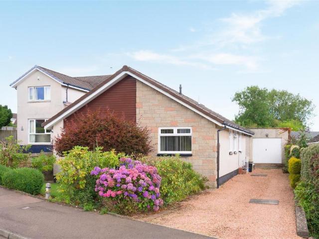 Bungalow for sale in Viewlands, Moneydie