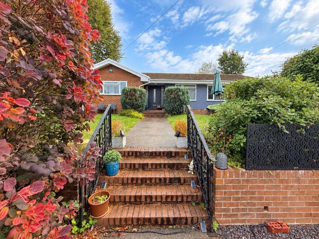 Bungalow for sale in Gadlys, Aberdare