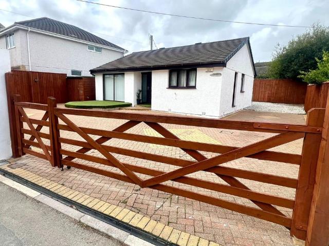 Bungalow for sale in Scredda, Cornwall