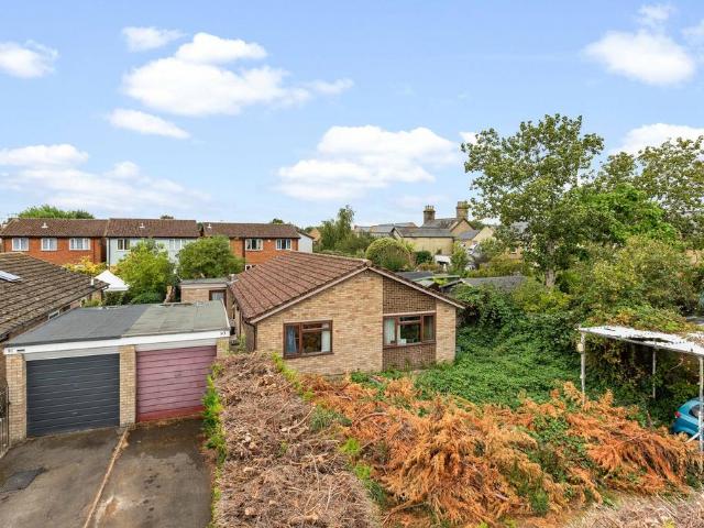 Bungalow for sale in Stotfold, Bedfordshire