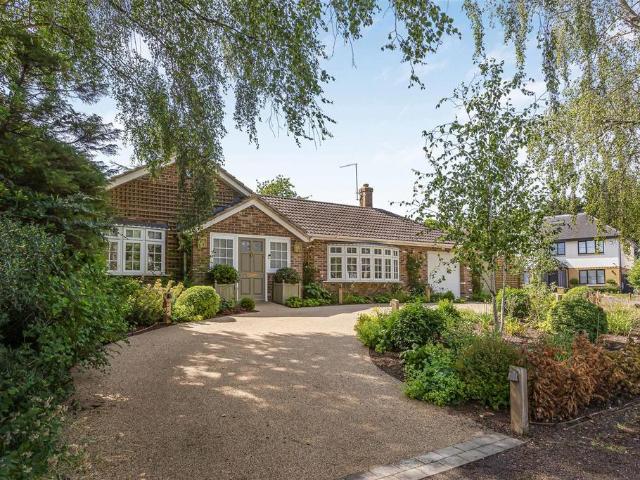 Bungalow for sale in Radlett, Hertfordshire