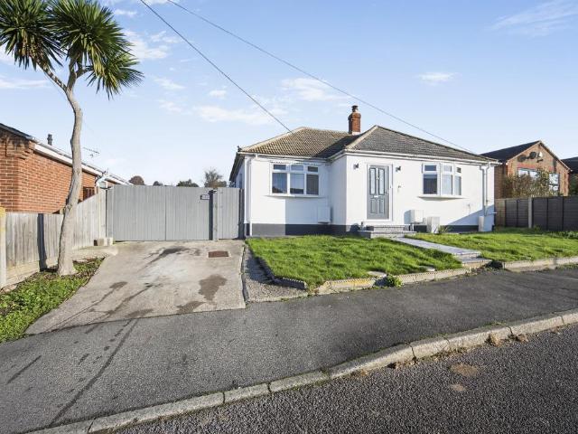 Bungalow for sale in Minster-on-Sea, Oad Street