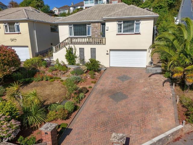 Bungalow for sale in Broadsands