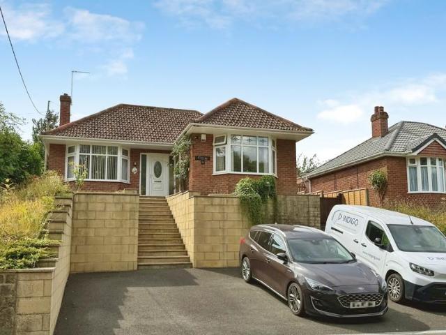 Bungalow for sale in Leighton Park, Westbury