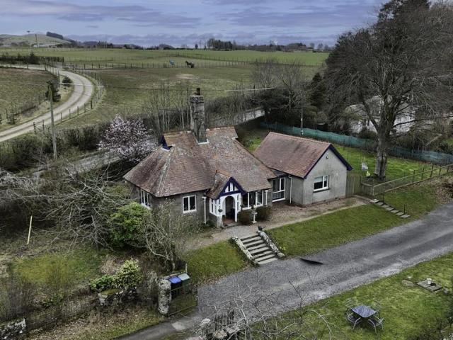 Bungalow for sale in Bridge Of Earn, Scotland