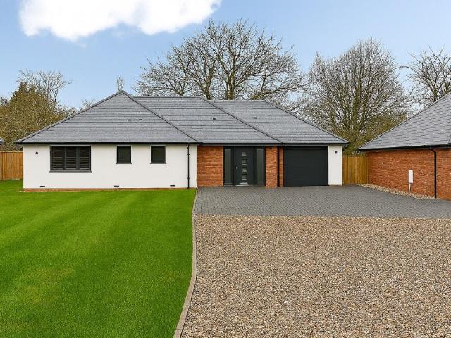 Bungalow for sale in Bocking, Chipping Hill
