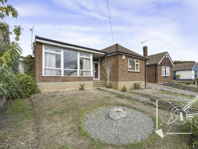 Bungalow for sale in Durndale, Gravesham