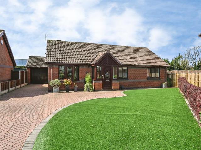 Bungalow for sale in Hood Manor, Warrington