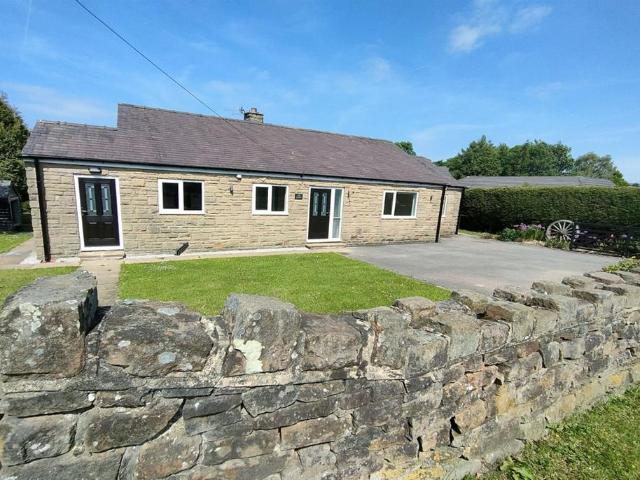 Bungalow for sale in Combs, Charlesworth