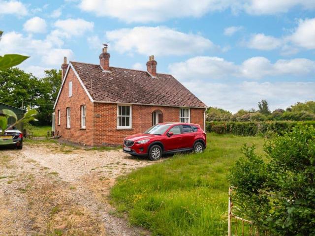 Bungalow for sale in Bridgefield, Kent