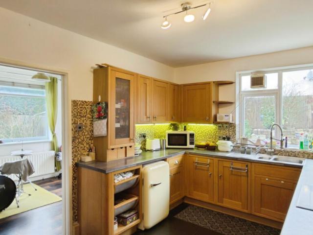 Bungalow for sale in Feckenham, City Of Bristol