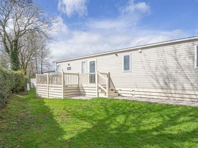 House for sale in Froggatt, East Midlands