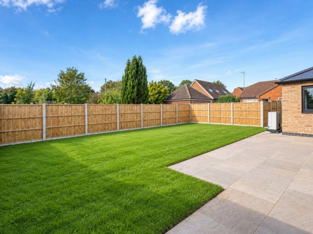 Bungalow for sale in Luton, England