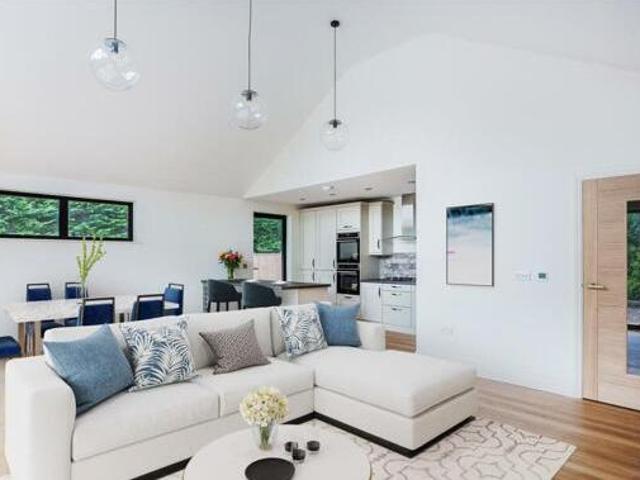 House for sale in Ashtead, Mole Valley