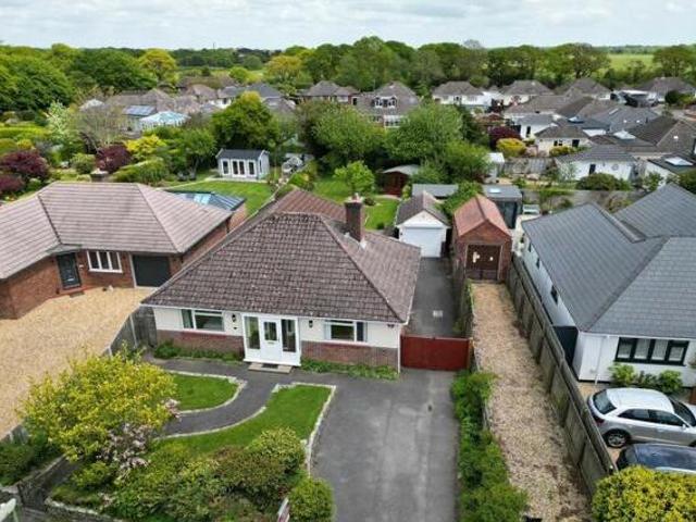 House for sale in Old Milton, New Forest